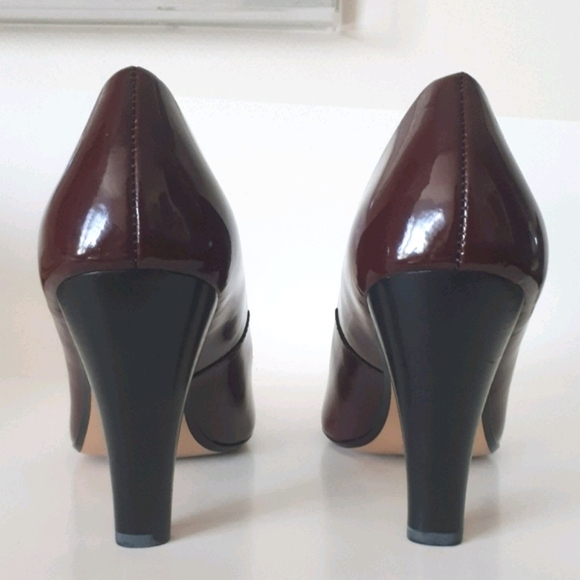 Anne Klein | NWOT Patent Leather Pointed Heels - Picture 6 of 7